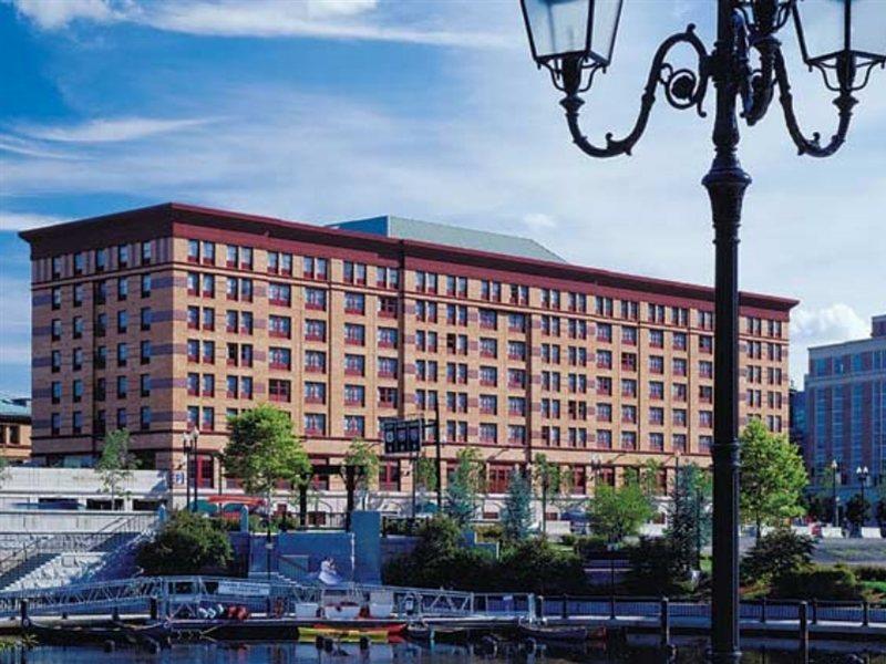Отель Courtyard Providence Downtown Экстерьер фото