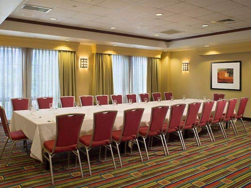 Отель Courtyard Providence Downtown Экстерьер фото