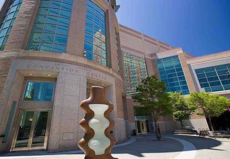 Отель Courtyard Providence Downtown Экстерьер фото