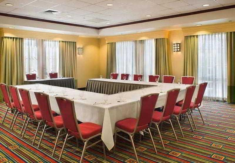 Отель Courtyard Providence Downtown Экстерьер фото