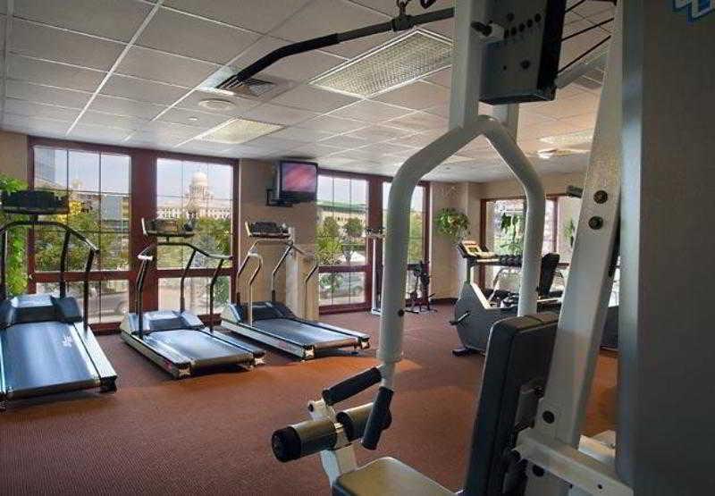 Отель Courtyard Providence Downtown Экстерьер фото