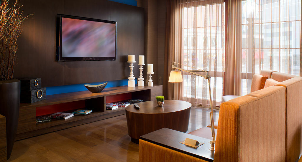 Отель Courtyard Providence Downtown Экстерьер фото